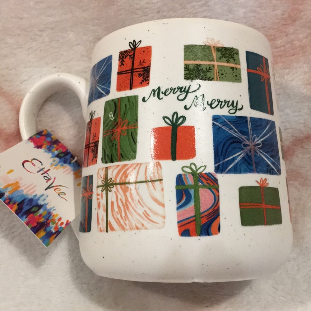 Merry Merry Etta Vee by Jessica Raulet Holiday Presents Mug NWT 22 oz